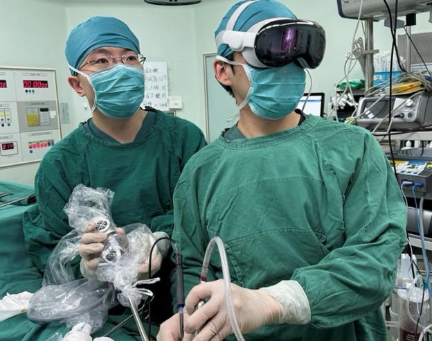 Apple Vision Pro opération de chirurgie Chine