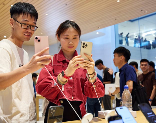 iPhone 15 et 15 Pro Clients Apple Store Malaisie