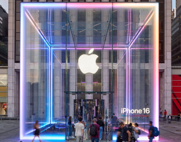 Apple Store 5e Avenue New York Couleurs Siri Apple Intelligence