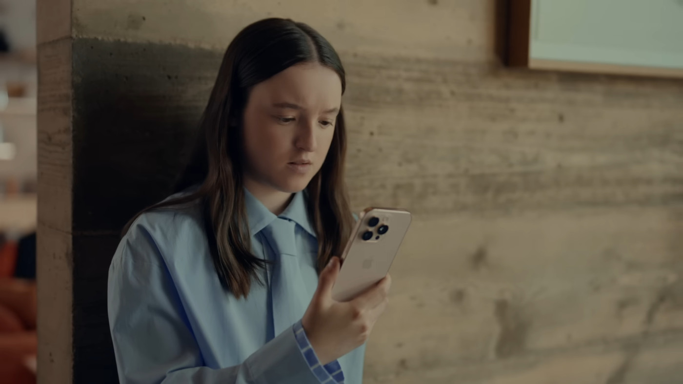 Apple retire sa publicité de Siri avec IA après le report de la fonctionnalité