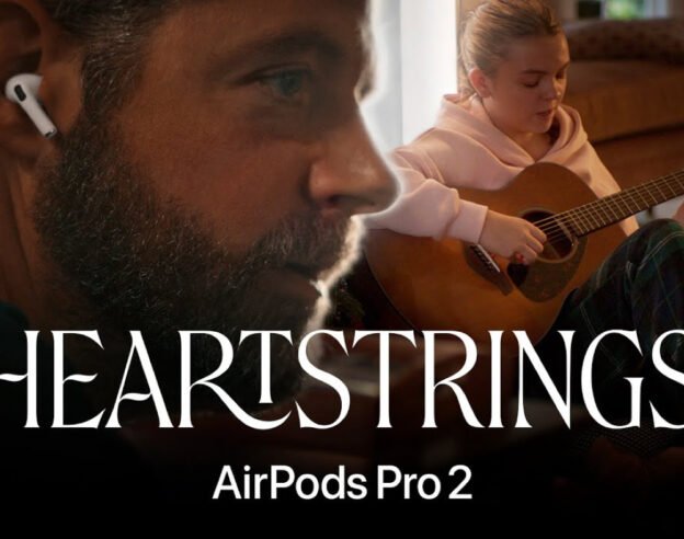 Image Apple dévoile sa pub de Noël avec les AirPods Pro 2 et la fonction d’aide auditive