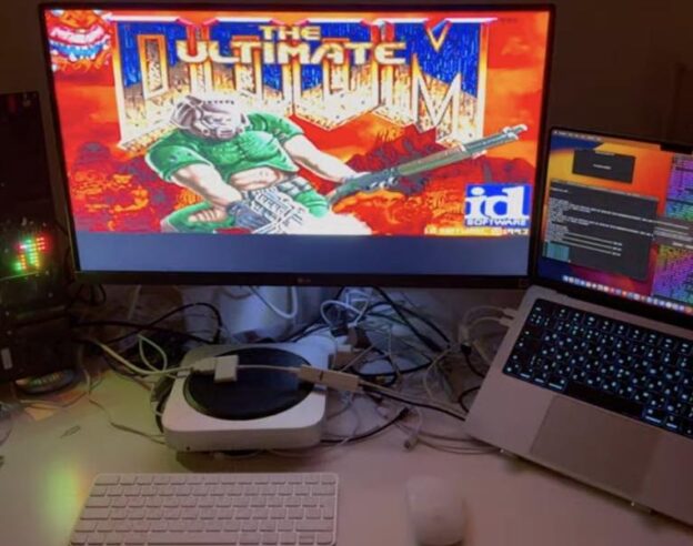 Image DOOM tourne désormais… sur un adaptateur Lightning vers HDMI