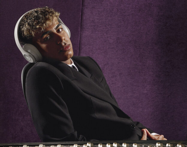 Image Apple s’associe au footballeur Lamine Yamal pour une publicité Beats