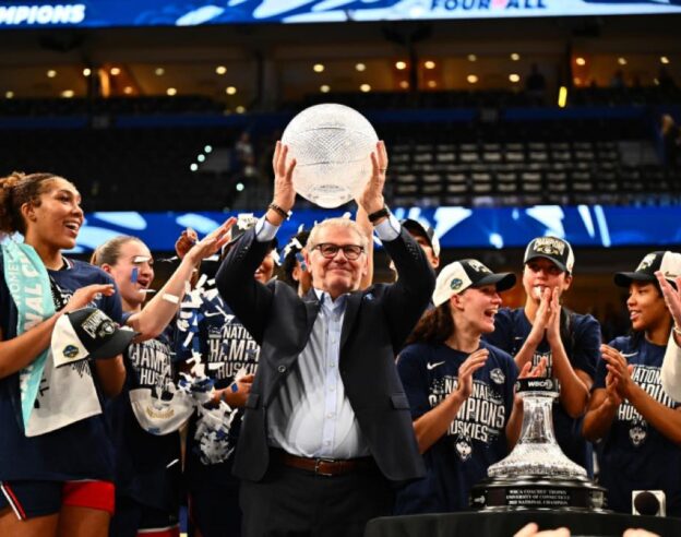 Image Apple TV + annonce un documentaire sur la légendaire équipe de basket féminine UConn