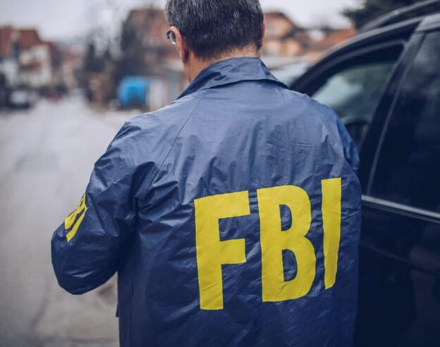 Image Ils volent près de 200 iPhone… en se faisant passer pour des agents du FBI