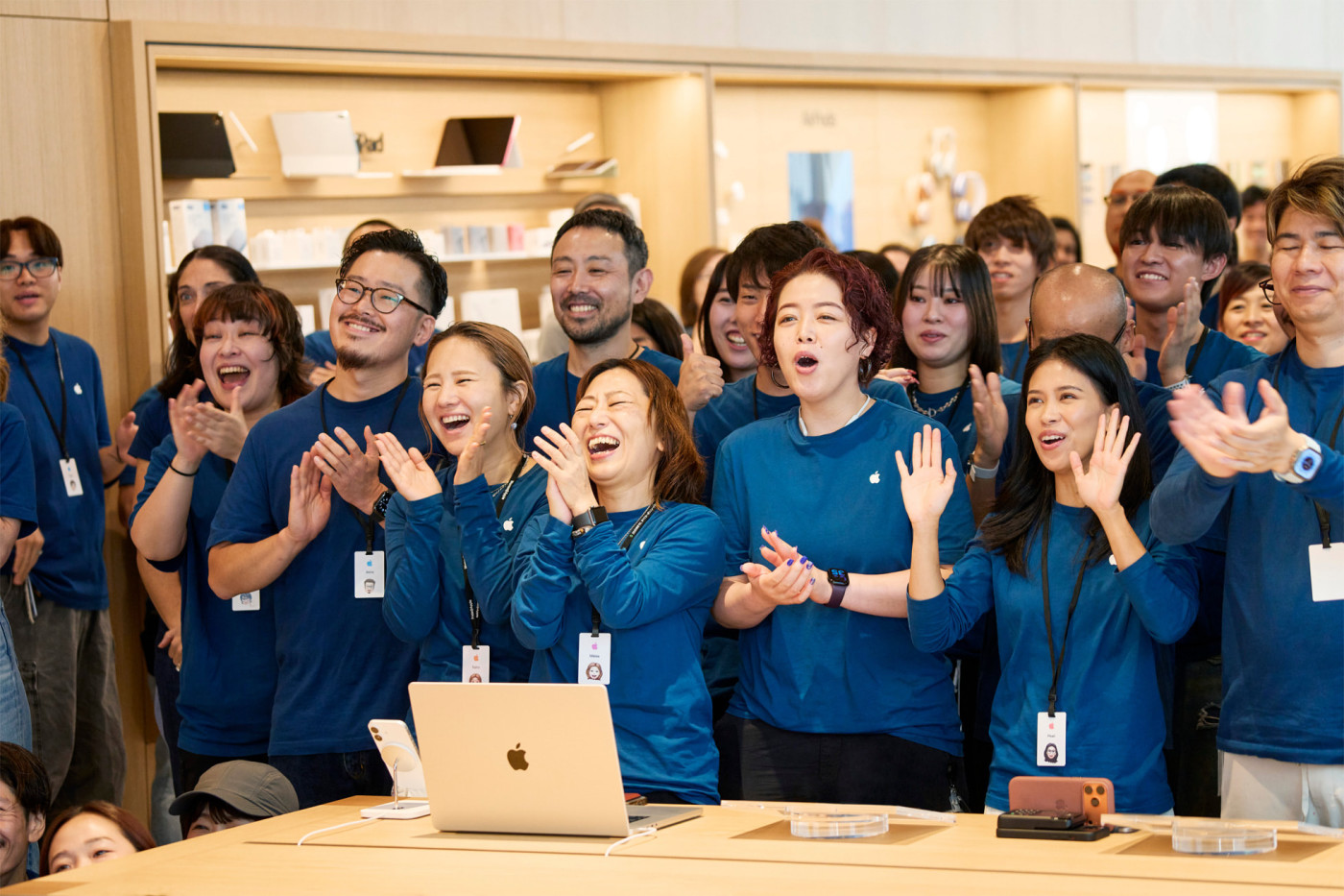 Apple Store Ginza Employes
