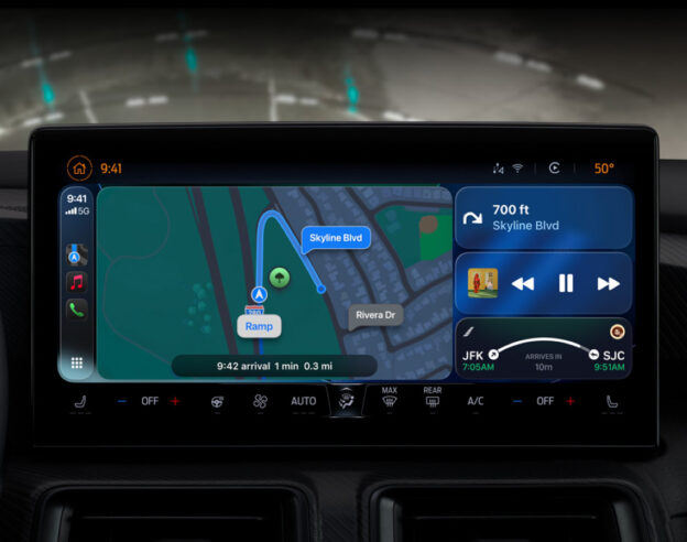 Image Apple va autoriser les chabots IA vocaux sur CarPlay, en plus de Siri