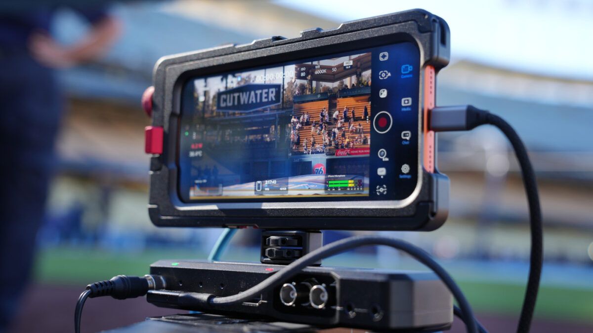 iPhone 17 Pro Filmer Match Baseball