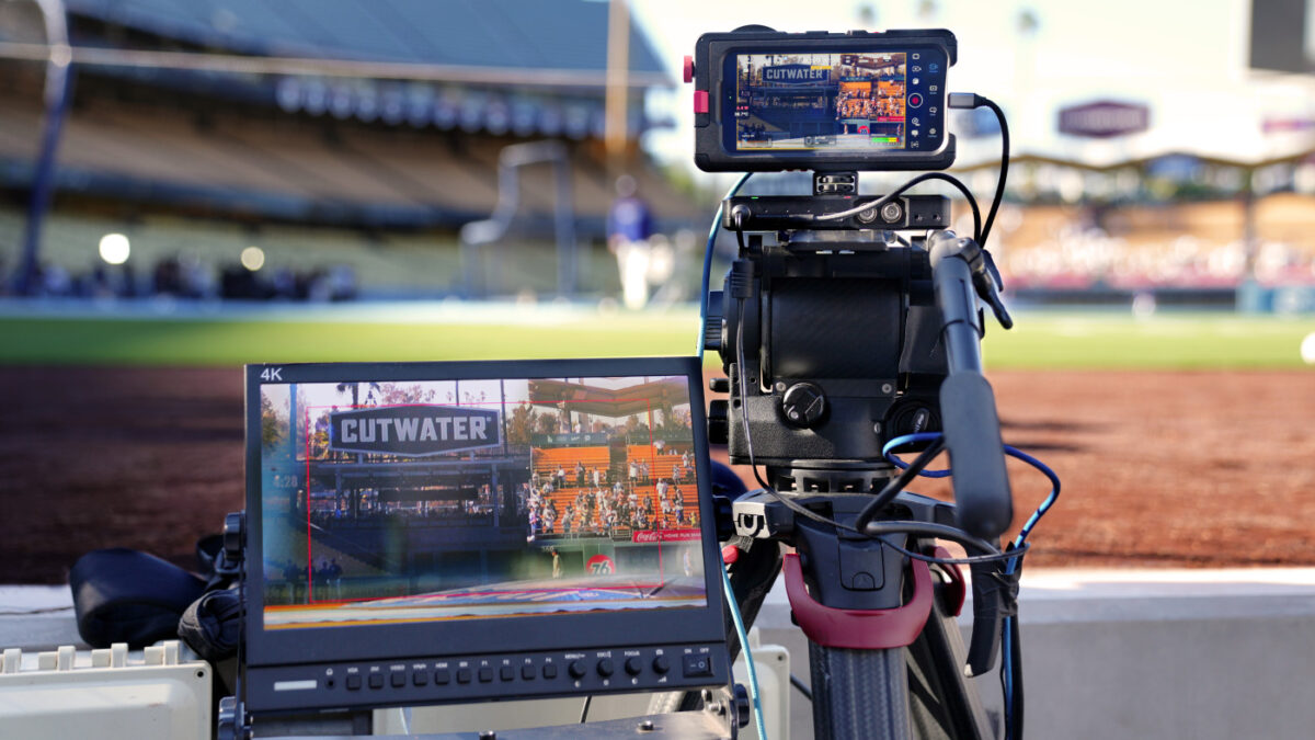 iPhone 17 Pro Filmer Match Baseball 3