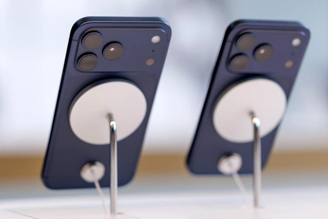 iPhone 17 Pro Socle MagSafe Apple Store