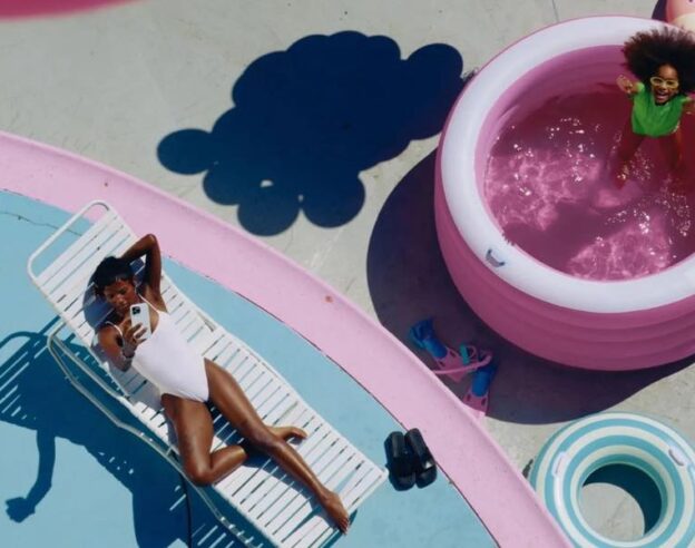 Image Des photos prises par l’iPhone 17 Pro sont exposées à New-York