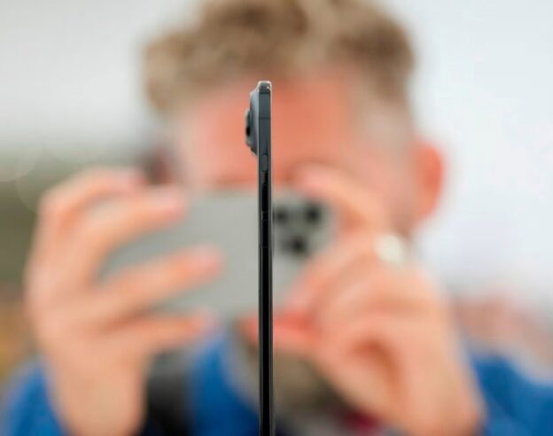 Image L’iPhone Air est un échec : Apple réduit déjà la production de 80 %