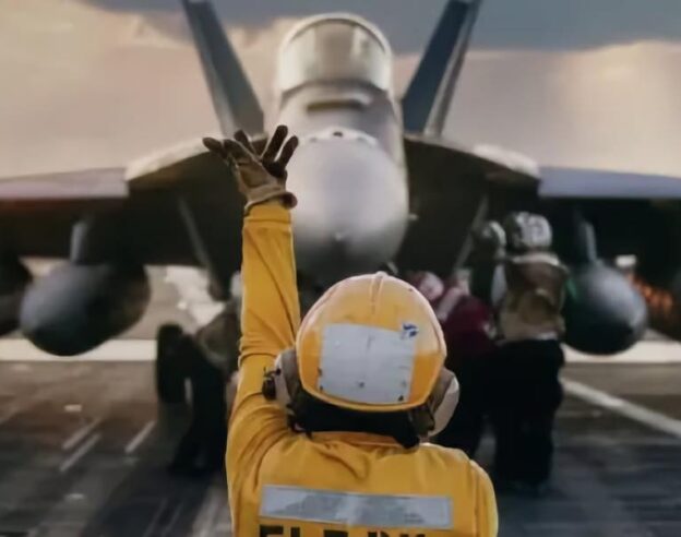 Image Apple Vision Pro : une nouvelle expérience immersive à bord du porte-avions USS Nimitz