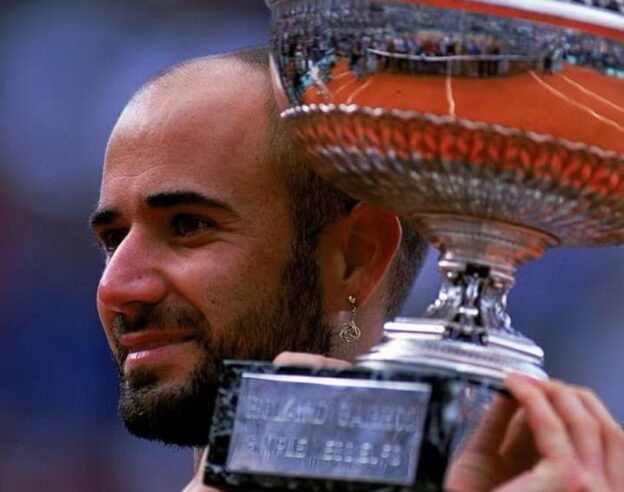 Image Apple TV prépare une série documentaire sur la vie du joueur de tennis Andre Agassi