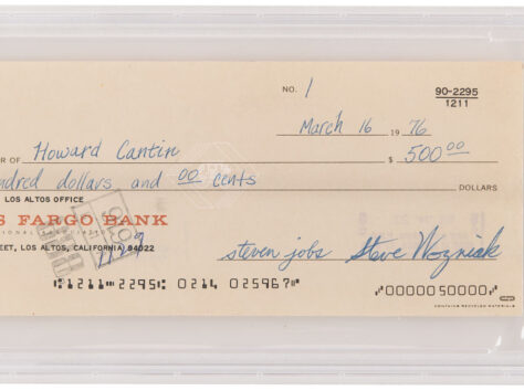 Image article Le premier chèque d&rsquo;Apple signé par Steve Jobs et Wozniak a été vendu 2,4 millions de dollars