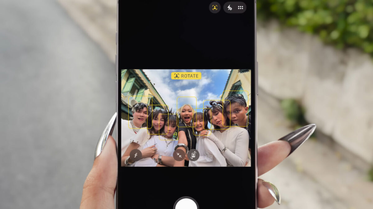 iPhone 17 Pro Selfie Groupe Camera Center Stage