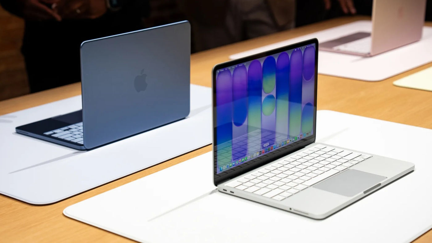 MacBook Neo Table
