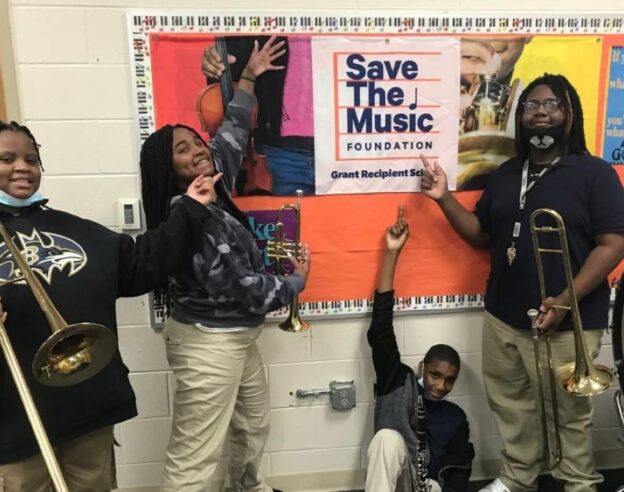 Image Apple étend son partenariat avec Save The Music pour soutenir les programmes de musique à l’école