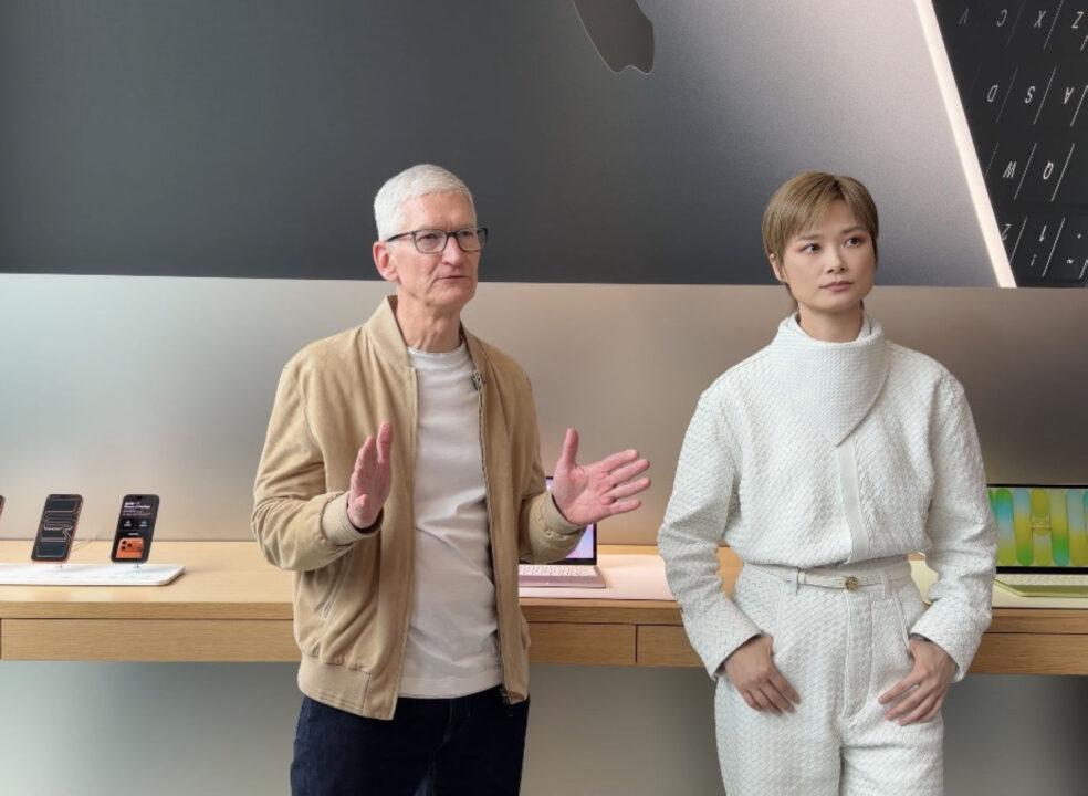 Tim Cook Li Yuchun