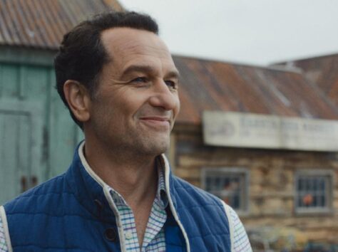 Image article Widow&rsquo;s Bay (Apple TV): premier trailer pour la série d&rsquo;horreur psychologique avec Matthew Rhys en vedette