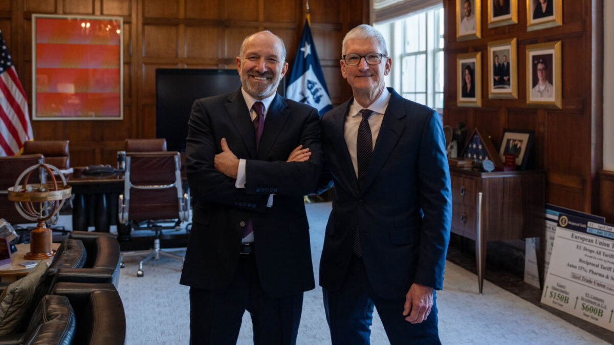 Howard Lutnick Tim Cook