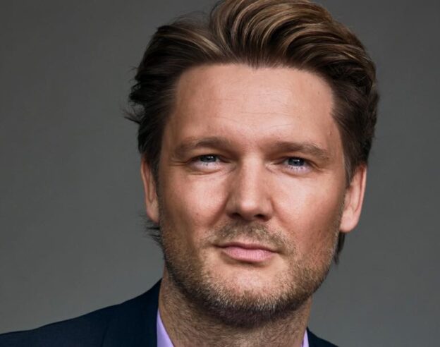 Image Apple TV perd l’un de ses cadres clés : Oliver Jones rejoint Amazon MGM Studios