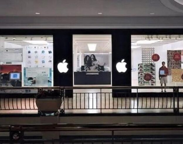 Image Apple Store : 25 ans après, le pari fou de Steve Jobs est devenu un pilier de l’écosystème Apple