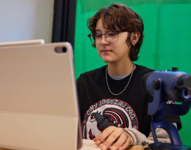 Image iPad et Mac au service du cherokee : Apple aide une école à sauver une langue amérindienne menacée