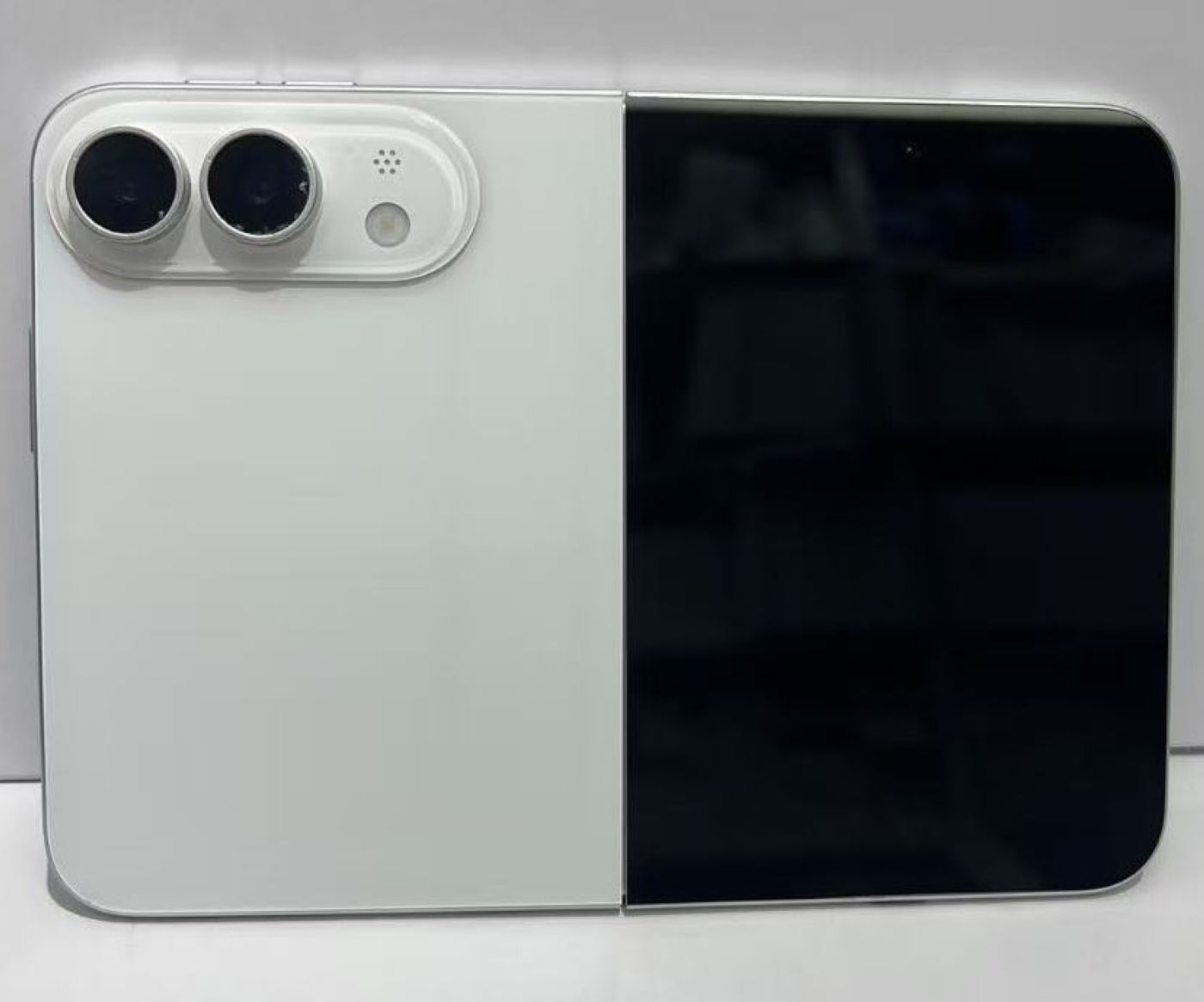 Maquette iPhone Ultra Pliable Avant Arriere
