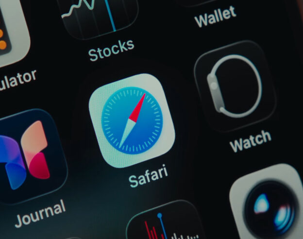 Image Apple vante la protection de vie privée de Safari sur iPhone dans une pub