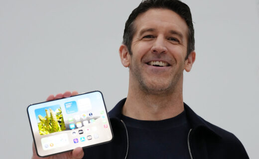 John Ternus iPhone Duo Prise en Main