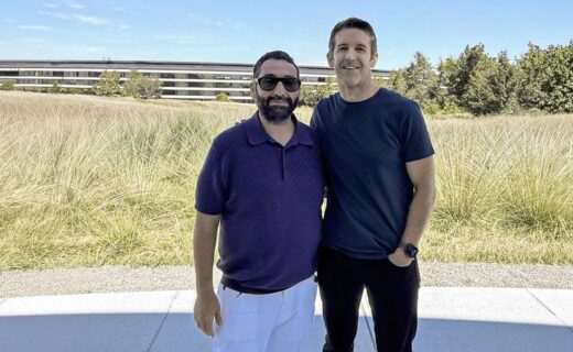 John Ternus sur Canal+ : le patron d&rsquo;Apple explique le design de l&rsquo;iPhone Duo et sa vision de Siri