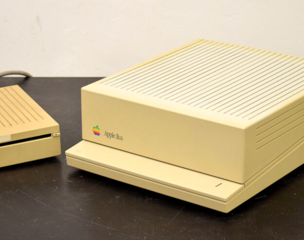 Image Dans l&rsquo;histoire d&rsquo;Apple : l&rsquo;Apple IIGS, le 16 bits couleur coincé entre deux époques