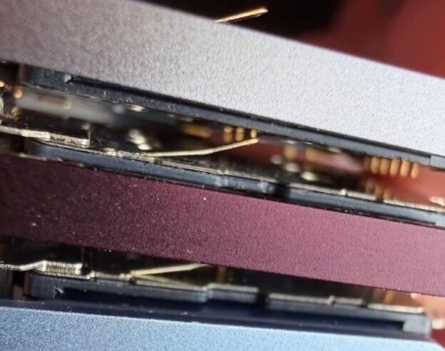 Image iPhone 18 Pro : les fuites se contredisent sur les coloris argent et noir