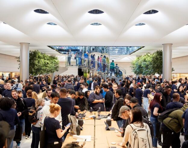 image de l'article Analyse : les 5 000 milliards d&rsquo;Apple reposent moins sur l&rsquo;IA que sur l&rsquo;iPhone